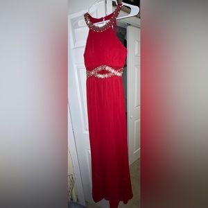 Size 4-6, maroon/ red